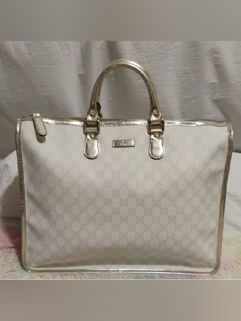 Auth Gucci GG Supreme Joy PVC Leather Metallic Silver & White Tote/Handbag - Picture 14 of 16